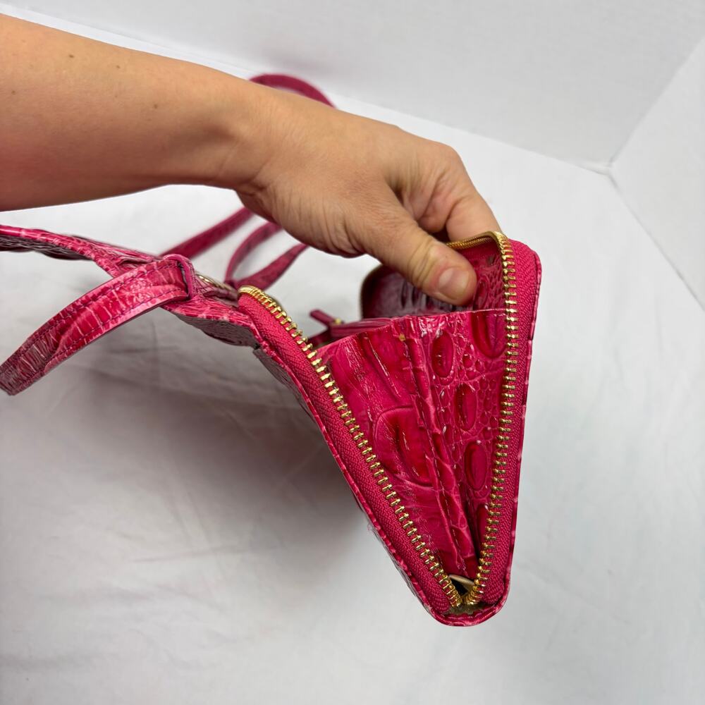 Brahmin Phlox Pink Minuette crocodile crossbody purse mild wear. flap zip pocket - Picture 5 of 11